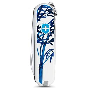 Мультитулы Victorinox Сlassic "The Giant Panda" (0.6223.L1708) mp.test-s.org.ua - Фото 1